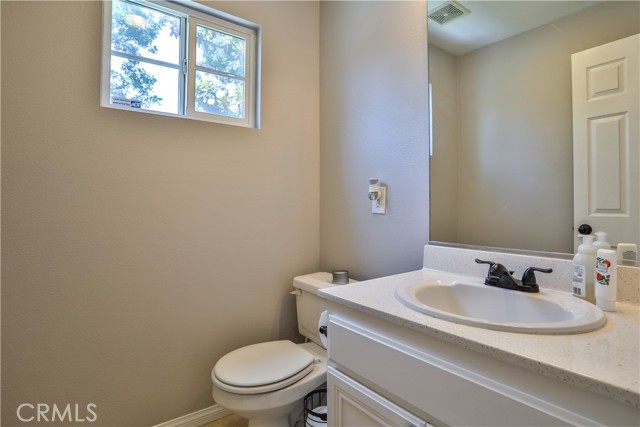 Detail Gallery Image 9 of 20 For 22516 Canal Cir, Grand Terrace,  CA 92313 - 3 Beds | 2/1 Baths