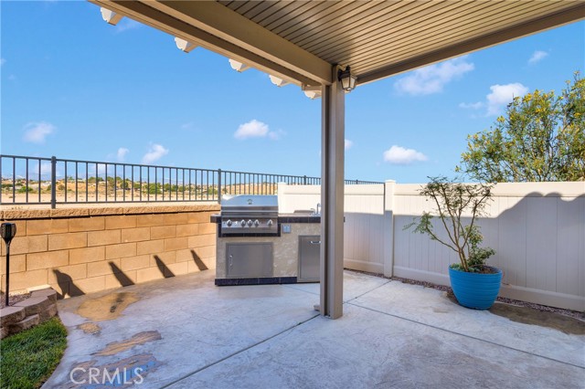 11300 River Run Street, Apple Valley CA: https://media.crmls.org/medias/11920074-57cc-495e-bac1-44ea8e61a76f.jpg