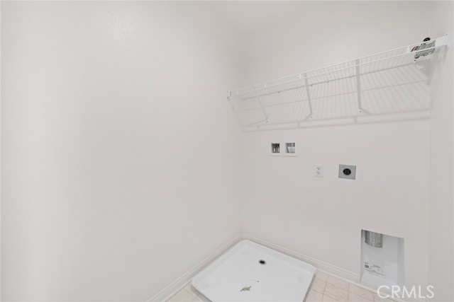 Detail Gallery Image 35 of 39 For 16022 Aventurine Ln, Chino,  CA 91708 - 3 Beds | 2/1 Baths