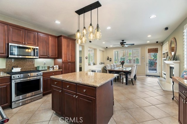 Detail Gallery Image 19 of 46 For 4795 Shasta Blue, Hemet,  CA 92545 - 5 Beds | 3 Baths