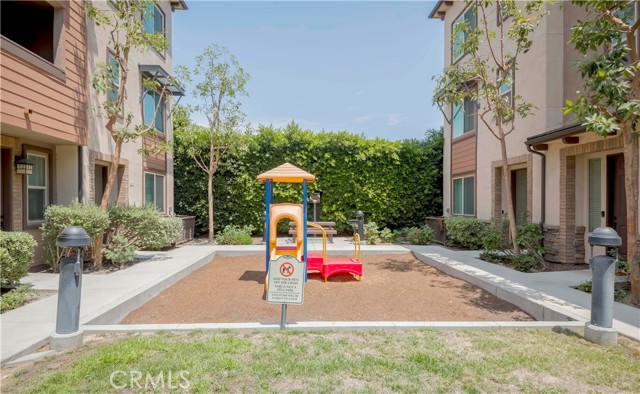 1311 Clementine Way, Fullerton CA: https://media.crmls.org/medias/11946afc-a4db-4005-9689-7b4bc2def2b6.jpg