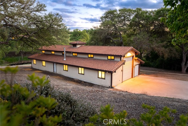 Detail Gallery Image 4 of 62 For 1430 Spanish Camp Rd, Paso Robles,  CA 93446 - 4 Beds | 3/1 Baths
