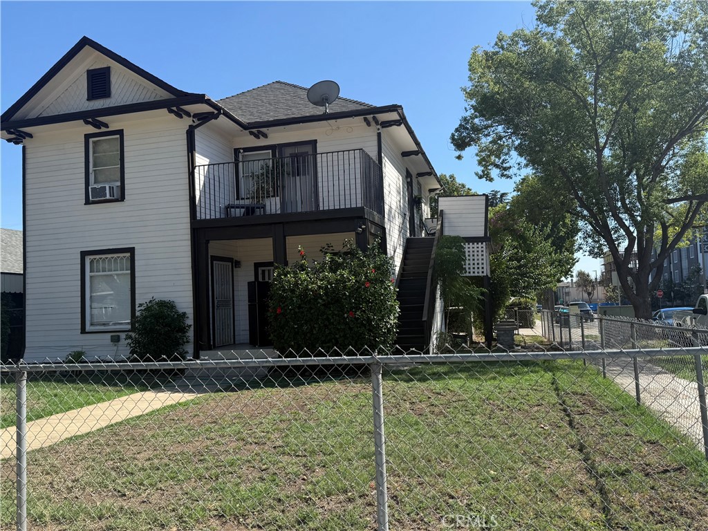Triplex at 504 E D