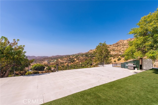 Detail Gallery Image 34 of 75 For 220 Summit Dr, West Hills,  CA 91304 - 3 Beds | 2 Baths