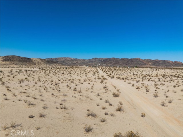 Detail Gallery Image 17 of 25 For 69050 Emerald St, Twentynine Palms,  CA 92277 - – Beds | – Baths