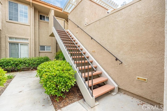 Detail Gallery Image 3 of 33 For 25859 Mcbean #74,  Valencia,  CA 91355 - 1 Beds | 1 Baths