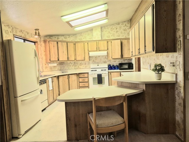 13381 Magnolia Avenue, Corona CA: https://media.crmls.org/medias/11976ff6-bba1-4e9b-902d-886b89589320.jpg