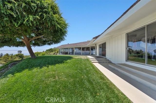 3111 Deluna Drive, Rancho Palos Verdes CA: https://media.crmls.org/medias/1197fd15-eafa-4600-bce6-44c60de0b2da.jpg