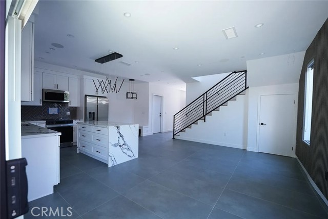 Detail Gallery Image 5 of 54 For 8034 036,038 Fair Ave, Sun Valley,  CA 91352 - – Beds | – Baths