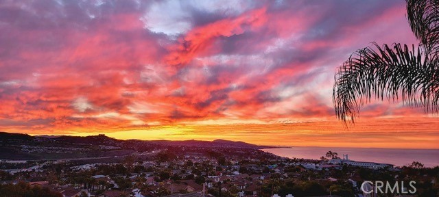 https://media.crmls.org/medias/11989b7f-84da-4728-8855-82ba42c1d46a.jpg?preset=X-Large