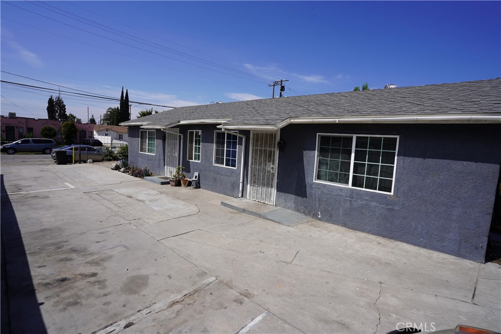 1342 Oak Street