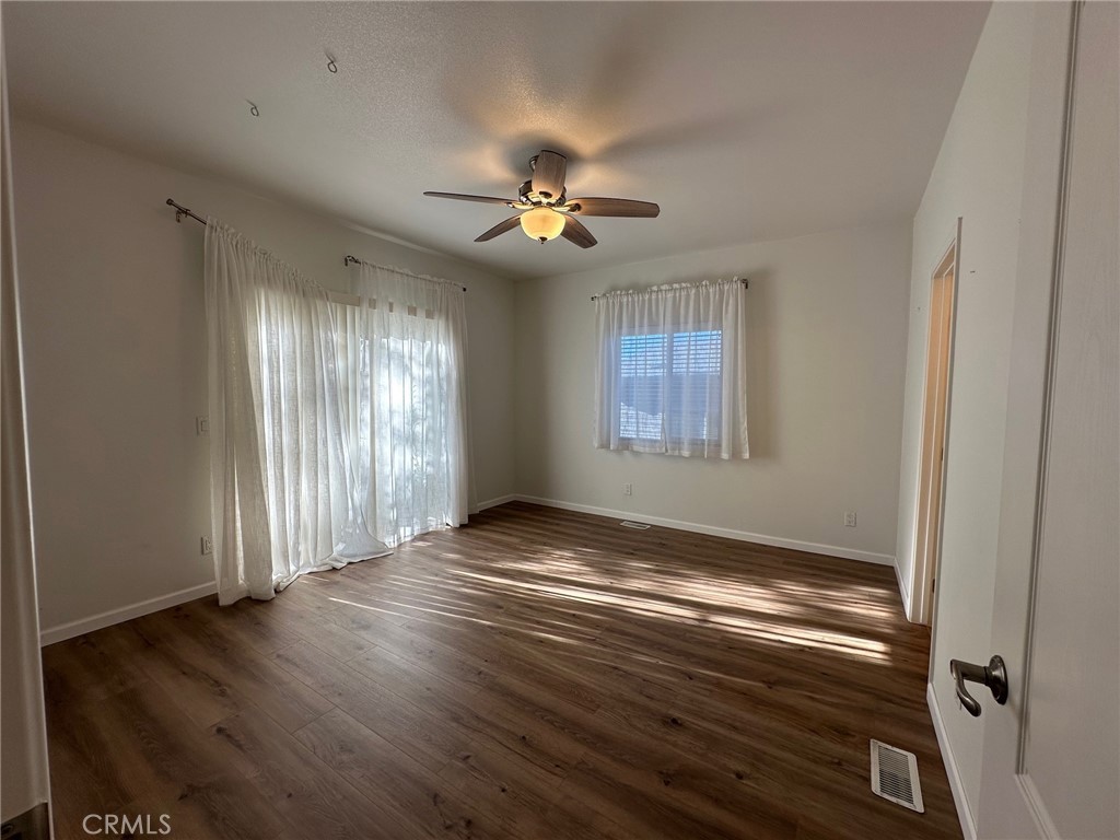 MLS #OC25227530 image #39