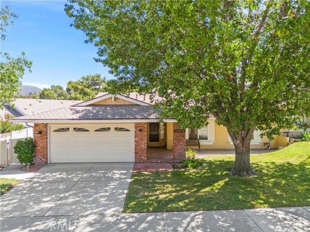 Detail Gallery Image 1 of 1 For 19814 Avenue of the Oaks, Newhall,  CA 91321 - 3 Beds | 2 Baths