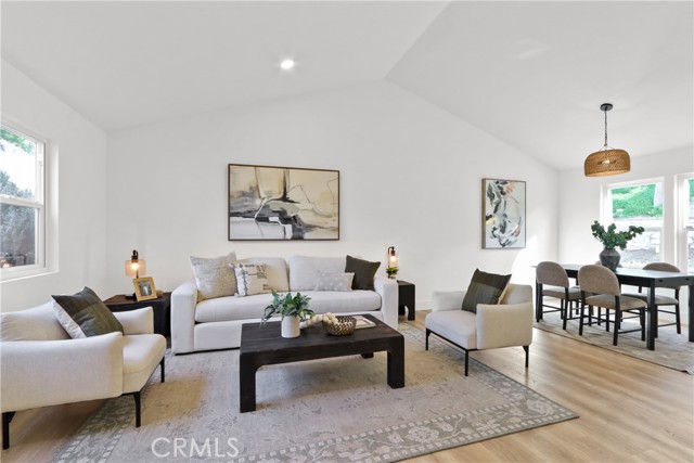 Detail Gallery Image 7 of 22 For 22132 Bellcroft, Lake Forest,  CA 92630 - 4 Beds | 2/1 Baths