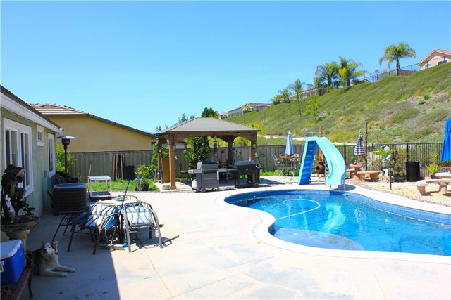 Image 4 of 22 For 34156 Hillside Drive