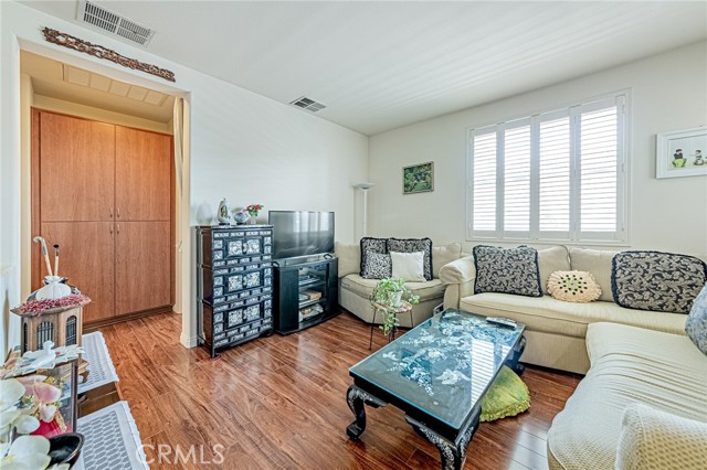 Detail Gallery Image 16 of 44 For 735 Francesca #202,  Walnut,  CA 91789 - 2 Beds | 2 Baths