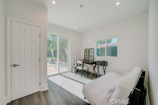 Detail Gallery Image 15 of 31 For 6049 Rustling Oaks Dr, Agoura Hills,  CA 91301 - 4 Beds | 3/1 Baths