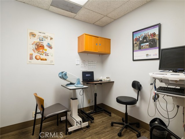 Image 13 of 39 For 571 7th Street