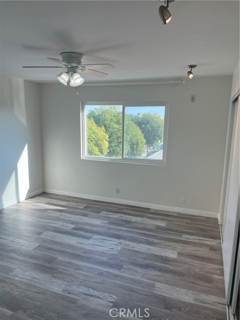 Image 18 of 31 For 400 Acacia Avenue C39