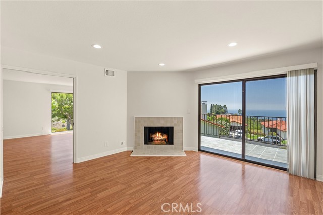 Detail Gallery Image 12 of 42 For 25 Ocean Crest Ct, Rancho Palos Verdes,  CA 90275 - 2 Beds | 2/1 Baths