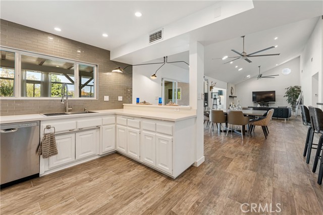 16267 Barneston Street, Granada Hills CA: https://media.crmls.org/medias/119c7595-de1f-42c6-b605-12069b73e285.jpg