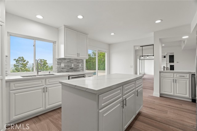 Detail Gallery Image 7 of 55 For 6216 Ellenview Ave, West Hills,  CA 91307 - 5 Beds | 2/1 Baths