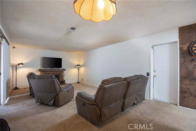 Detail Gallery Image 15 of 44 For 3889 Middleton Pl, Riverside,  CA 92505 - 4 Beds | 2/1 Baths