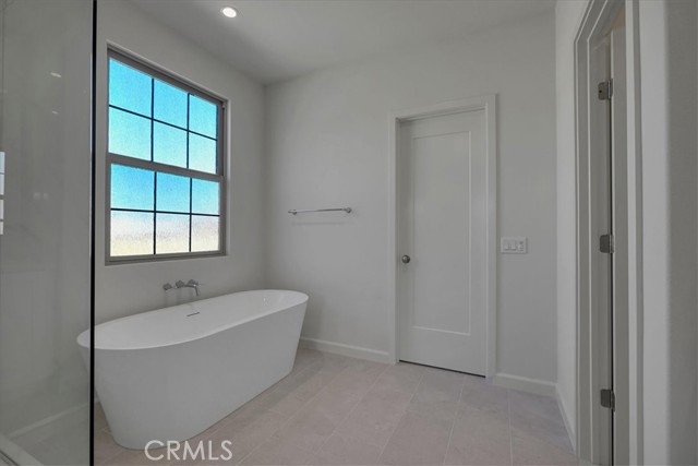 228 Birdseye, Irvine CA: https://media.crmls.org/medias/119d190f-e2be-4384-987c-d240b2b3db35.jpg