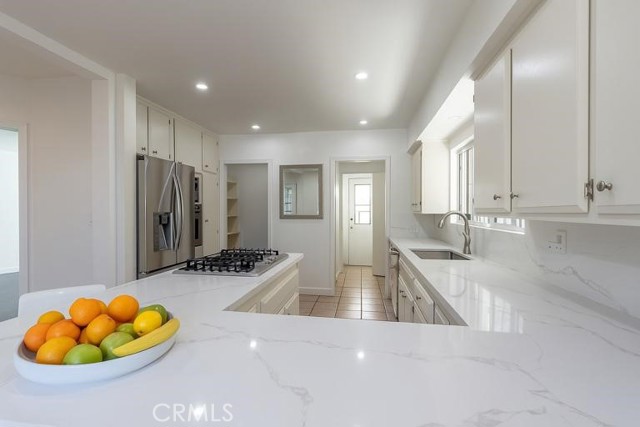 Detail Gallery Image 7 of 63 For 736 W 158th St, Gardena,  CA 90247 - 3 Beds | 2 Baths