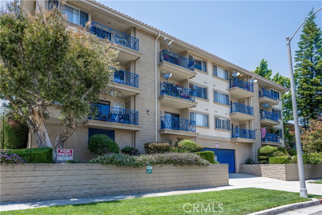 Detail Gallery Image 2 of 34 For 1110 W 10th St #303,  San Pedro,  CA 90731 - 2 Beds | 2 Baths