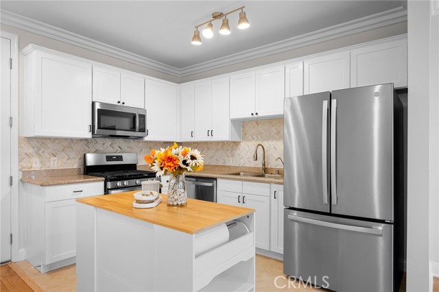 Detail Gallery Image 12 of 32 For 6938 Laurel Canyon #101,  North Hollywood,  CA 91605 - 2 Beds | 2 Baths