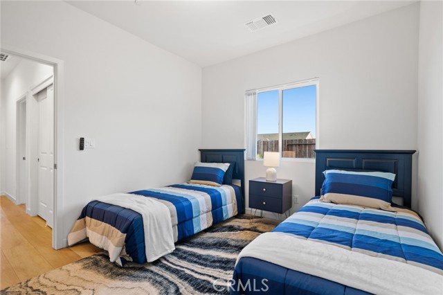 Detail Gallery Image 34 of 51 For 7702 Canyon Trail Ave, Bakersfield,  CA 93313 - 4 Beds | 2/1 Baths