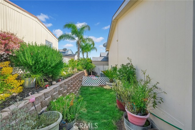 Detail Gallery Image 9 of 33 For 2140 Mentone Bld #159,  Mentone,  CA 92359 - 3 Beds | 2 Baths