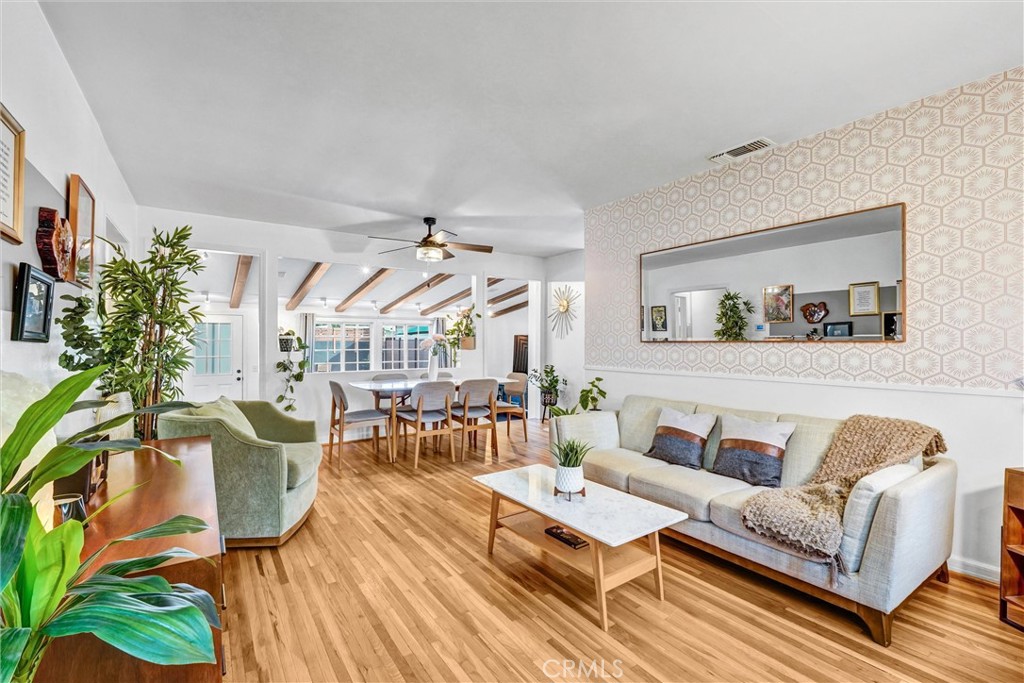 7758 Chimineas Avenue