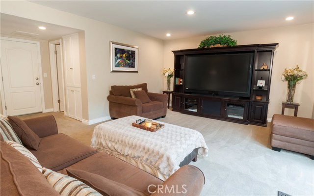 5819 Sunmist Drive, Rancho Palos Verdes, California 90275, 4 Bedrooms Bedrooms, ,2 BathroomsBathrooms,Residential,Sold,Sunmist,SB17033807