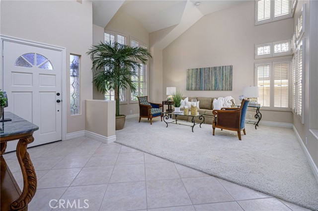 Detail Gallery Image 17 of 47 For 5555 Meadow Lake Ln, Yorba Linda,  CA 92887 - 3 Beds | 2/1 Baths