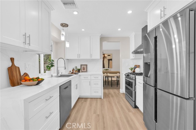 21212 Valleyview Drive, Walnut CA: https://media.crmls.org/medias/11a102b9-e86a-4583-8b8e-1d8ac2b95cef.jpg