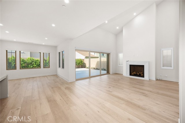 Detail Gallery Image 6 of 60 For 237 Pinnacle, Irvine,  CA 92602 - 4 Beds | 4/1 Baths