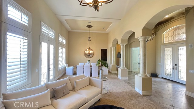 4069 Nancy Circle, Corona CA: https://media.crmls.org/medias/11a15d7c-d90c-4c22-b25e-4ad4089ce8d9.jpg
