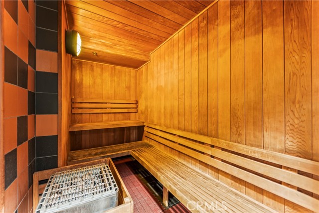 Detail Gallery Image 27 of 28 For 1801 E Katella #2063,  Anaheim,  CA 92805 - 3 Beds | 2 Baths