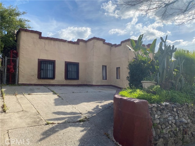 Detail Gallery Image 4 of 28 For 3000 Cazador, Los Angeles,  CA 90065 - – Beds | – Baths