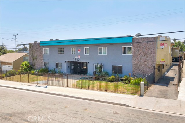 1212 W 107th Street, Los Angeles CA: https://media.crmls.org/medias/11a273d8-7e5c-42aa-8793-c6cf41f5ab69.jpg