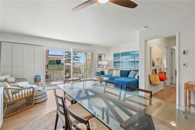 1570 Via Capri, Laguna Beach CA: https://media.crmls.org/medias/11a364f2-e052-451e-8e89-ea232fbe85c9.jpg