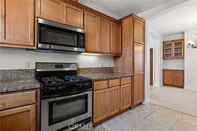 Detail Gallery Image 10 of 27 For 185 Brisco Rd #E,  Arroyo Grande,  CA 93420 - 3 Beds | 2/1 Baths