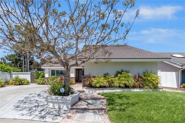 Detail Gallery Image 2 of 60 For 32982 Christina Drive, Dana Point,  CA 92629 - 5 Beds | 4 Baths