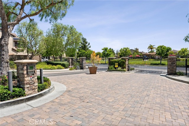 2580 Pearblossom Street, Fullerton CA: https://media.crmls.org/medias/11a484c8-40b7-4dd2-9a37-0f8c7aaff45a.jpg