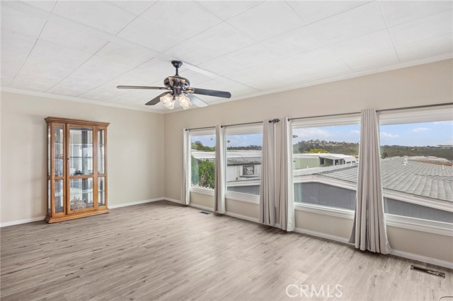 Detail Gallery Image 6 of 25 For 127 Brookside Ln, Oceanside,  CA 92056 - 2 Beds | 2 Baths