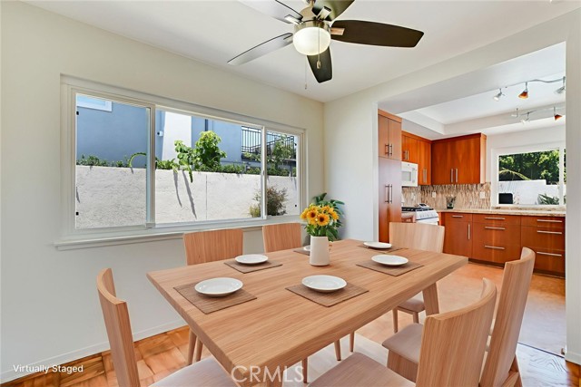 Detail Gallery Image 8 of 39 For 9561 Rockpoint Dr, Huntington Beach,  CA 92646 - 4 Beds | 2 Baths