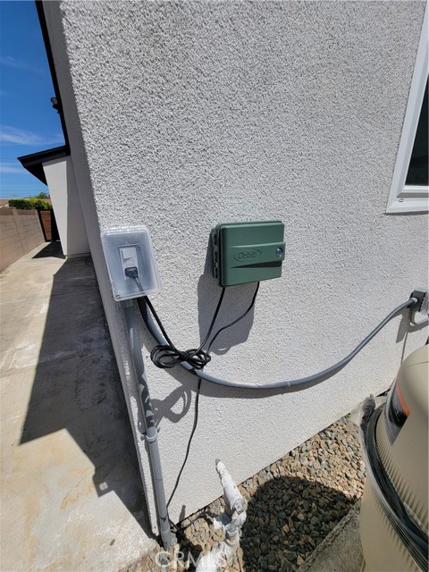 Detail Gallery Image 14 of 57 For 6526 Corinne Cir, Buena Park,  CA 90620 - 5 Beds | 2/1 Baths