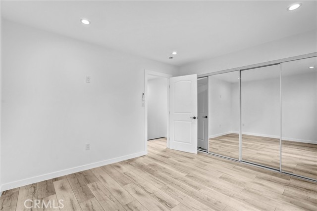 Detail Gallery Image 11 of 18 For 22022 Buena Ventura, Woodland Hills,  CA 91364 - 2 Beds | 1/1 Baths